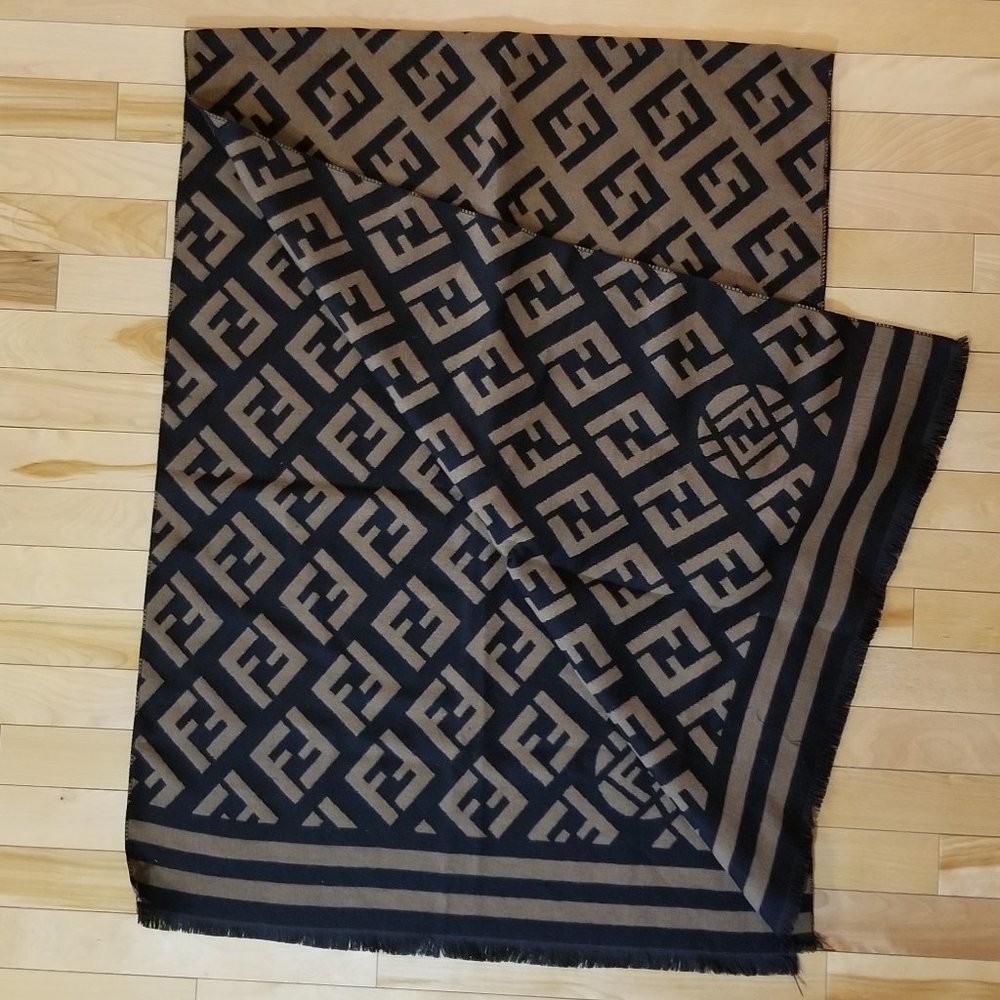 Cashmere and silk wrap